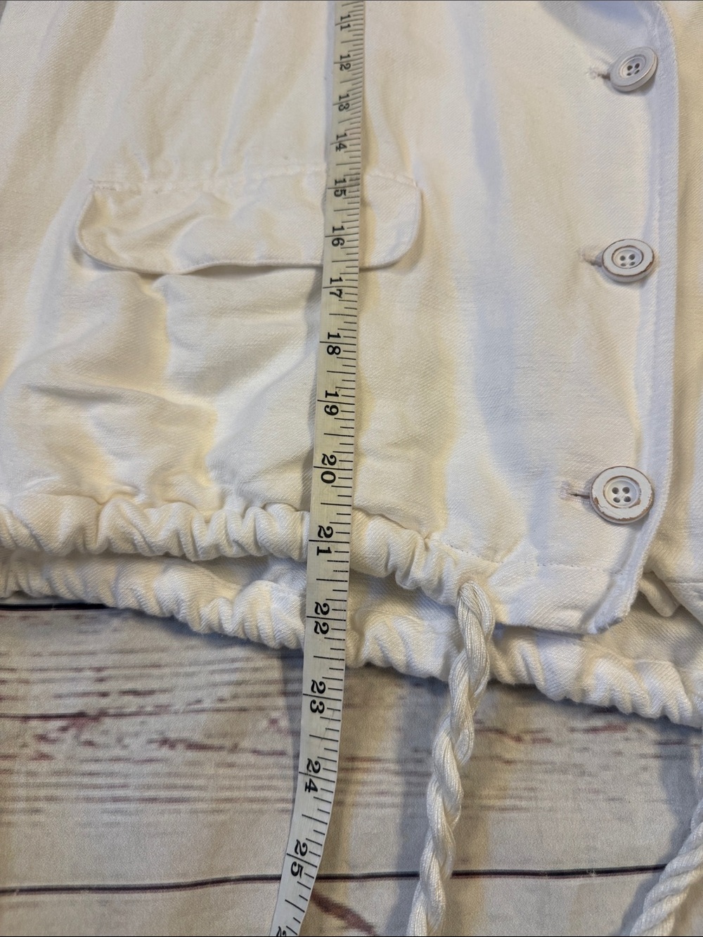J.Jill Linen Blend Jacket with Drawstring Detail
Size Large Petite **read descrp - Picture 11 of 13